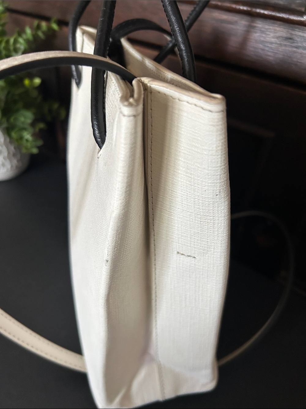 Beautiful White Canvas Crossbody with Black Handles - Picture 8 of 14